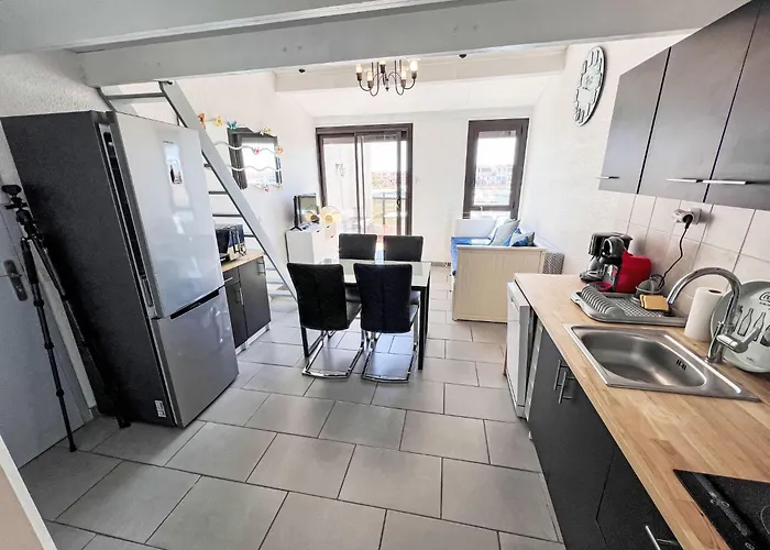 Apartment Palmyra-7 By Interhome